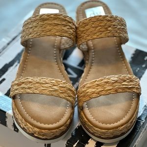Dolce Vita Basket platform sandals